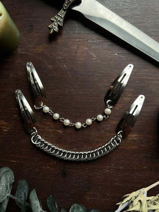 The Vesper Twin-Clip: Pearl & Iron Hair Adornment