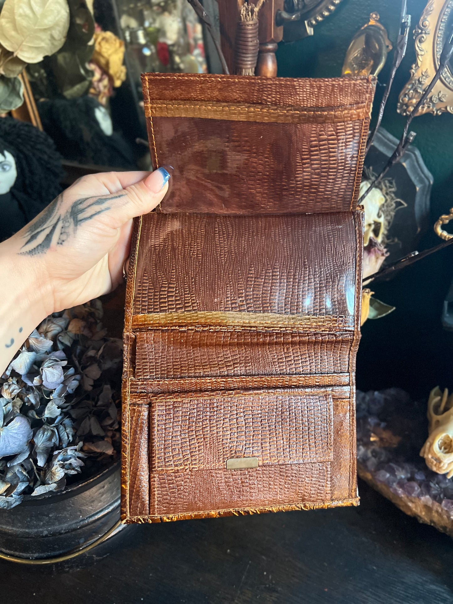 Hand Tooled Leather Wallet & Keychain