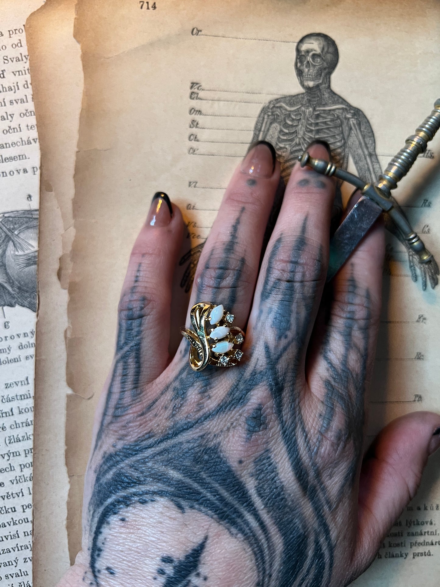 Vintage 60’s Opal Cab Costume Ring