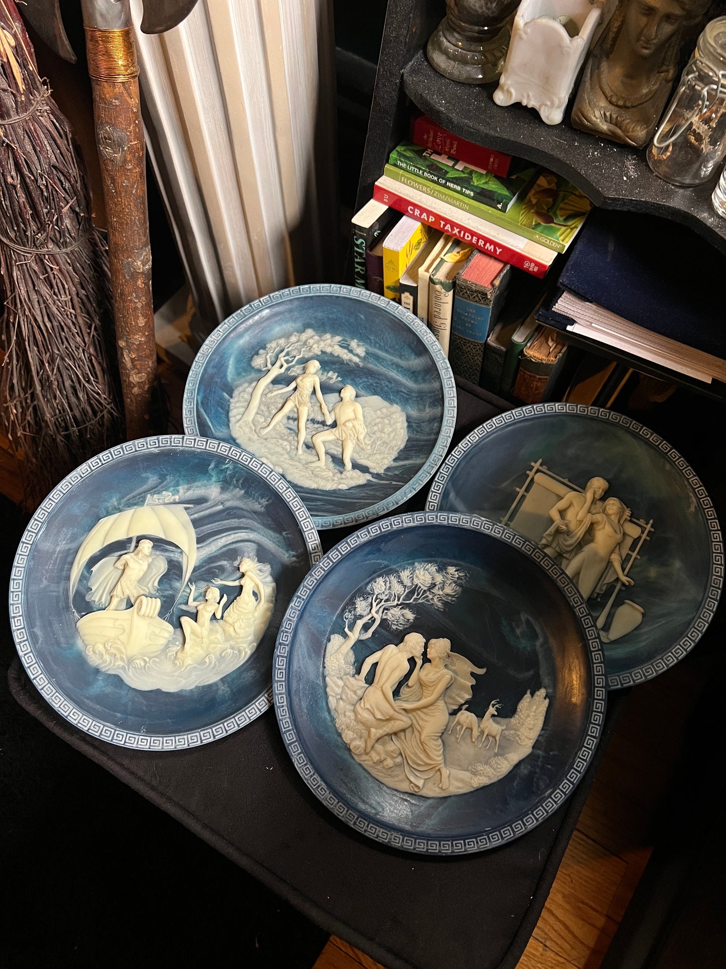 Incolay Cameo The Voyage of Ulysses Collector Plates