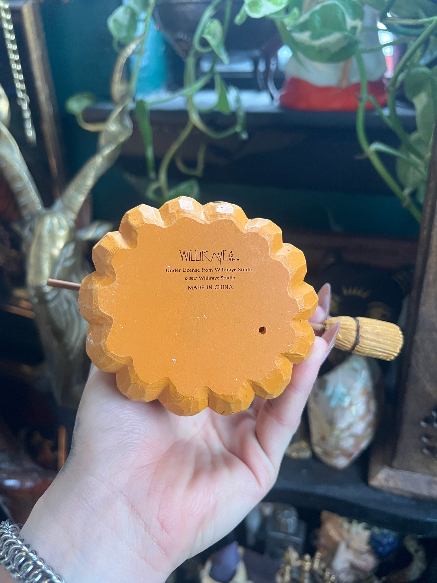 Williraye Witch Cat Pumpkin Figurine