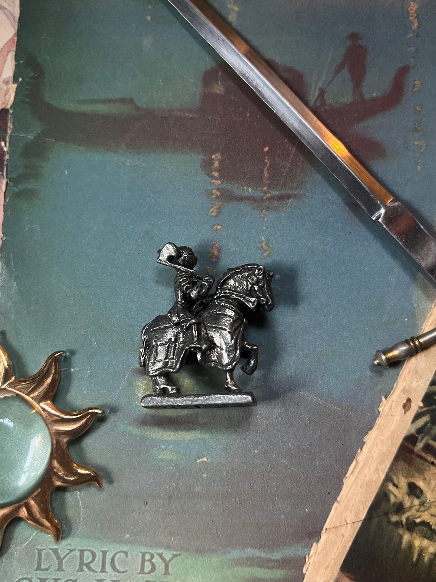 Westair Mini Pewter Armored Knight Figurine