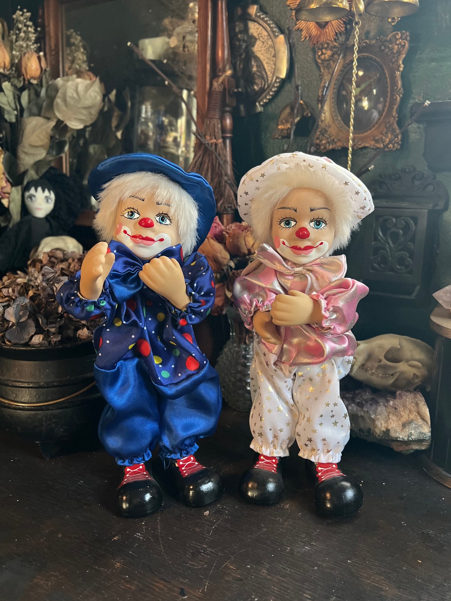 Wind-Up Musical Clowns