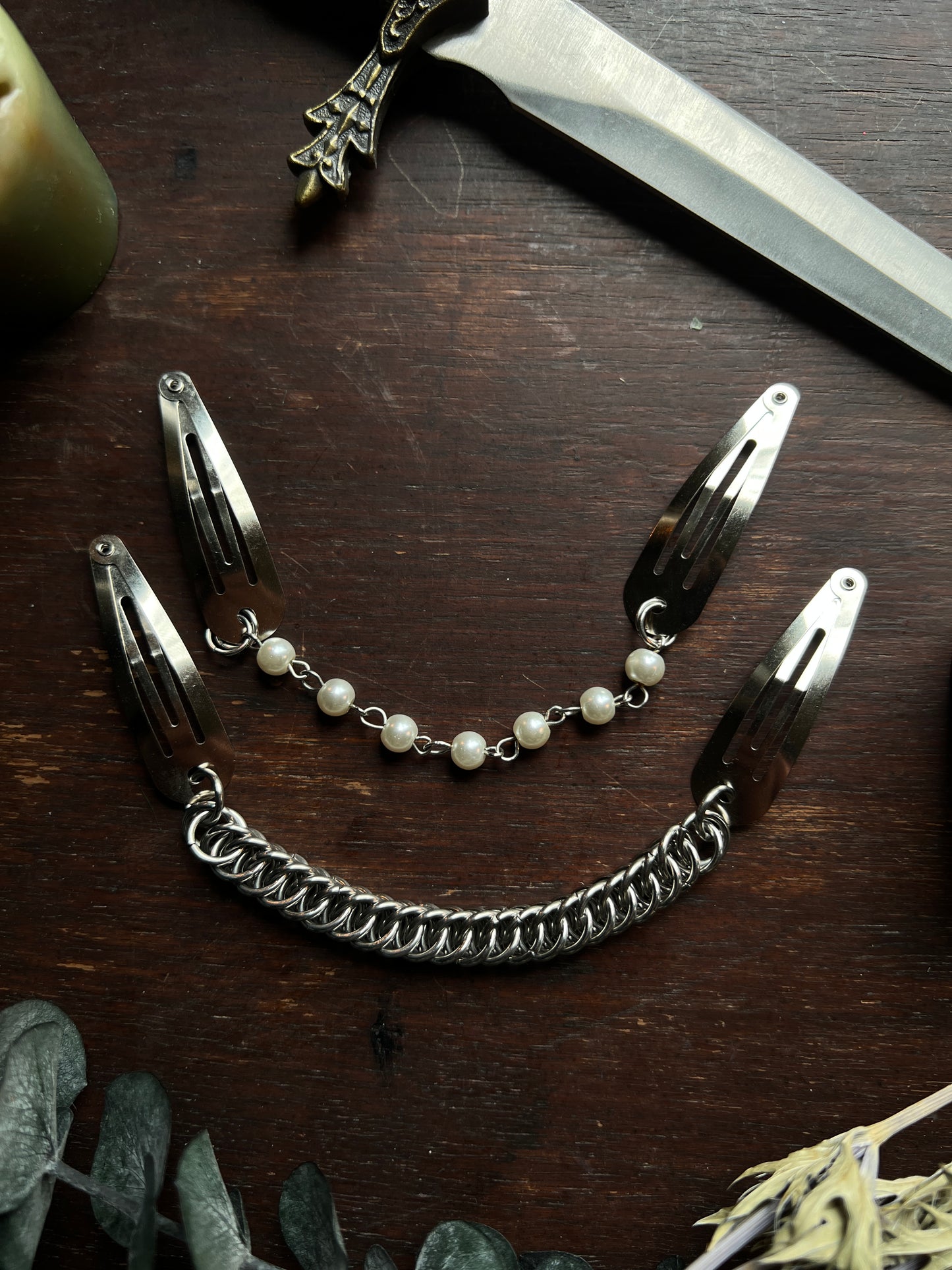 The Vesper Twin-Clip: Pearl & Iron Hair Adornment