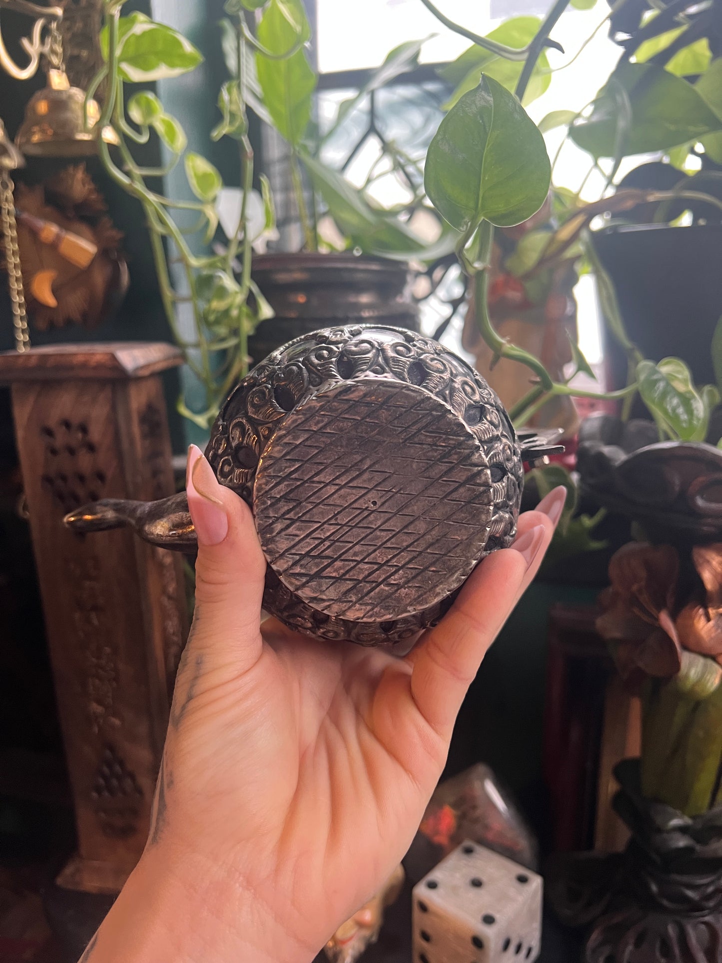 Amethyst Ornate Silver-plated Teapot