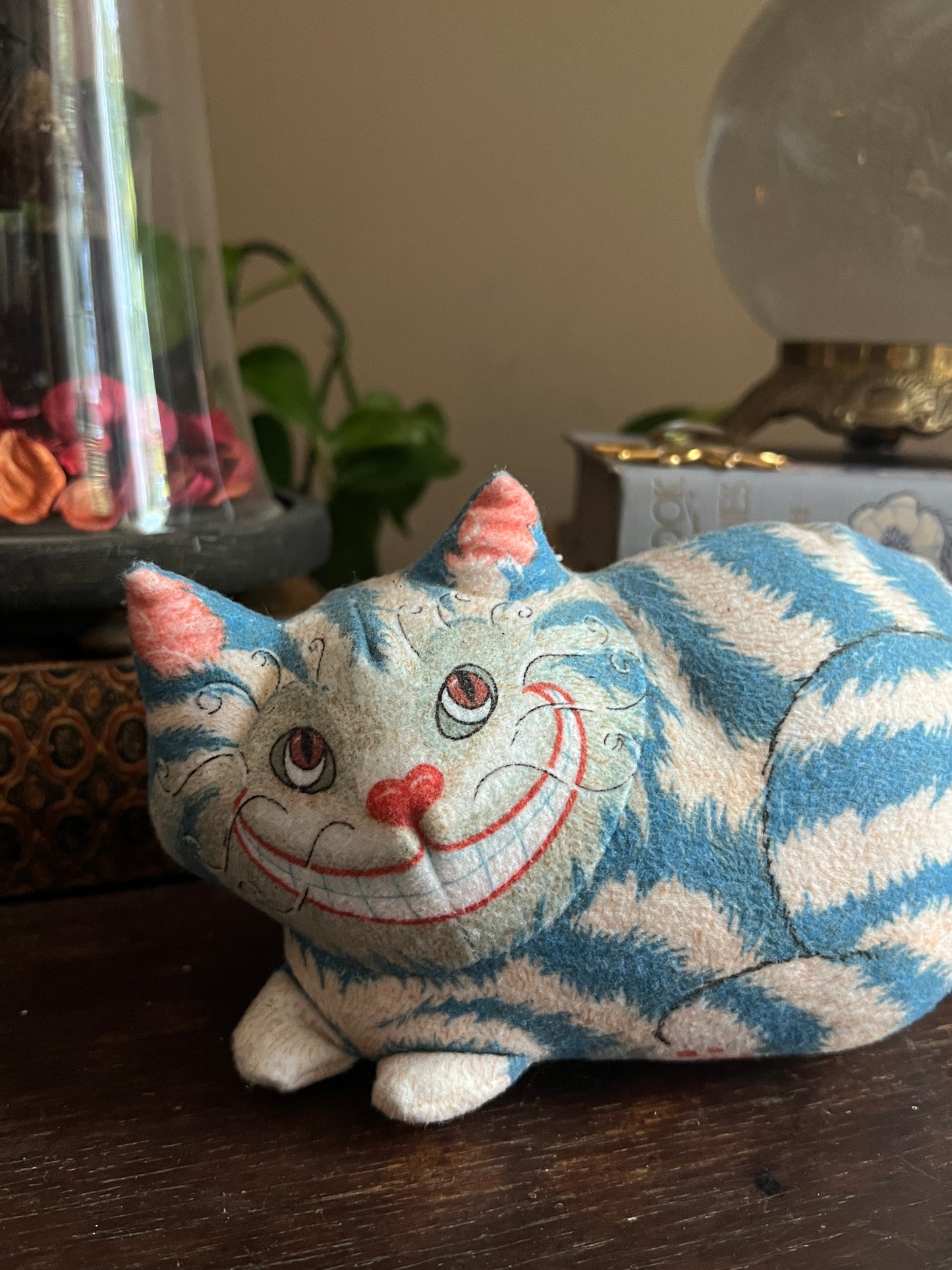 1988 Cheshire Cat Plushie