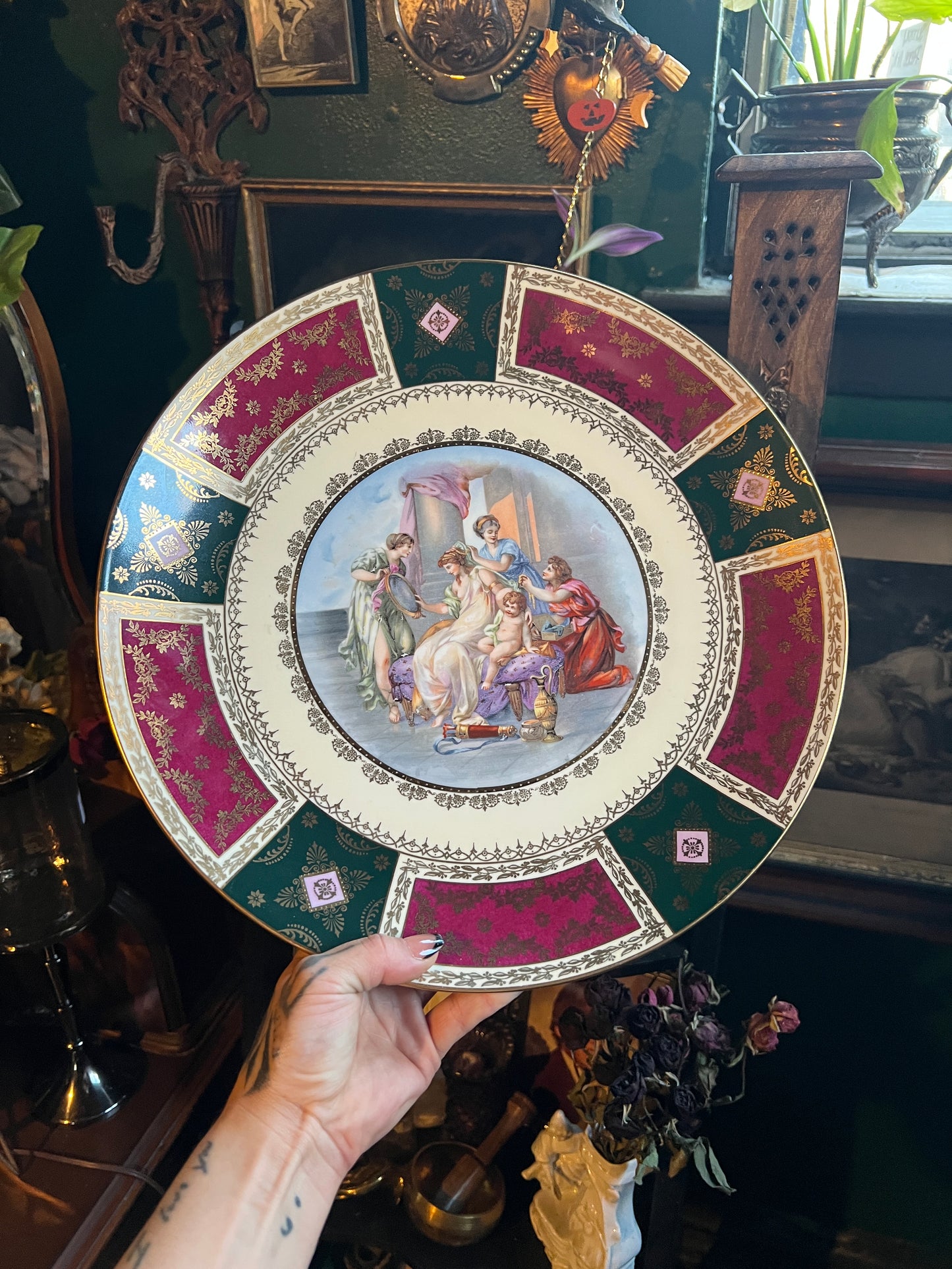 Royal Vienna Care Of Venus Cabinet Plate