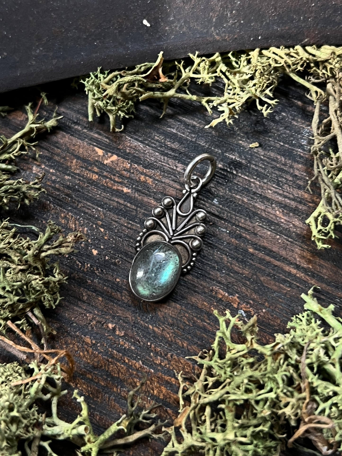 Sterling Labradorite Pendant
