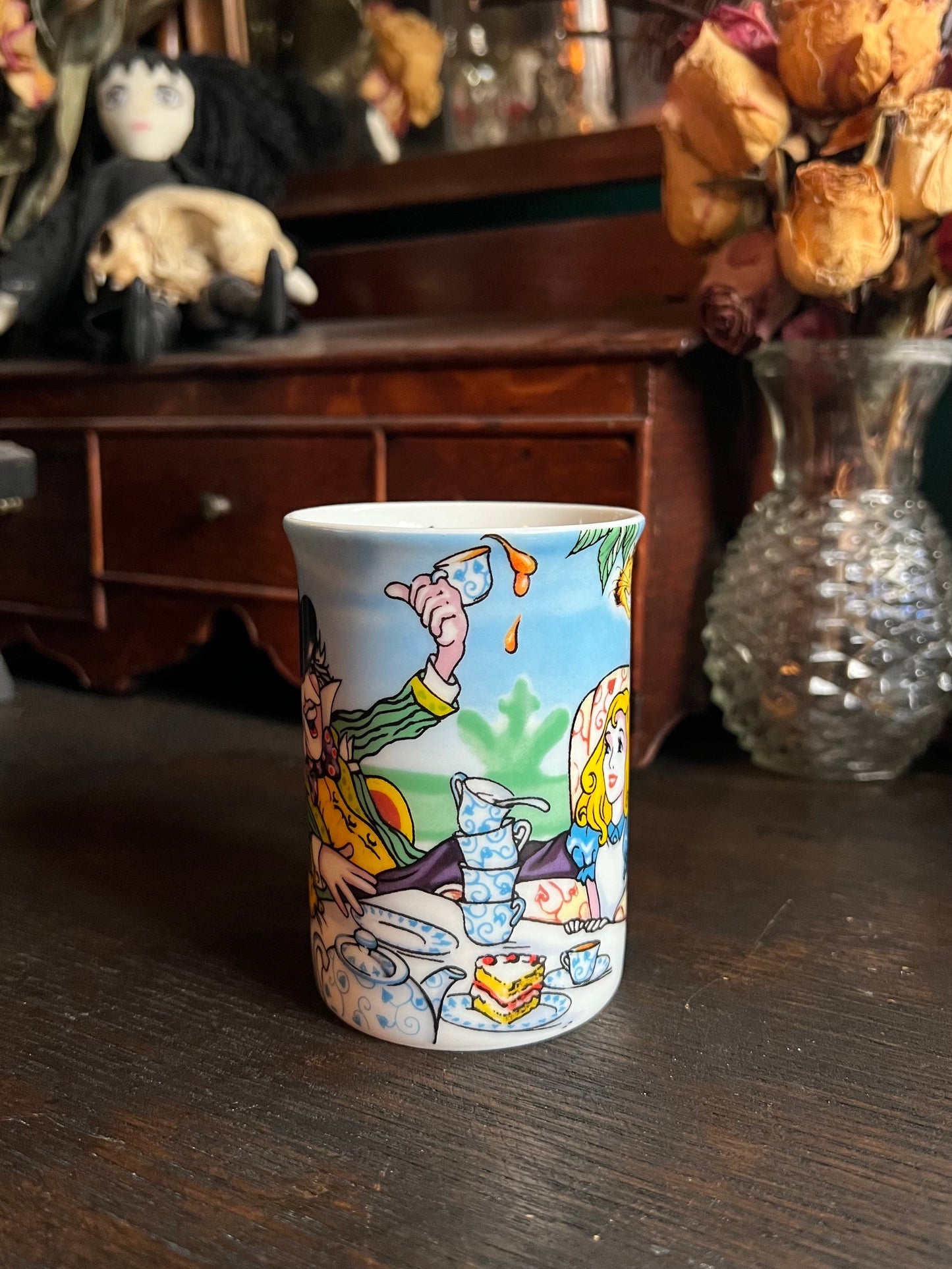 Alice in Wonderland Tea Cup