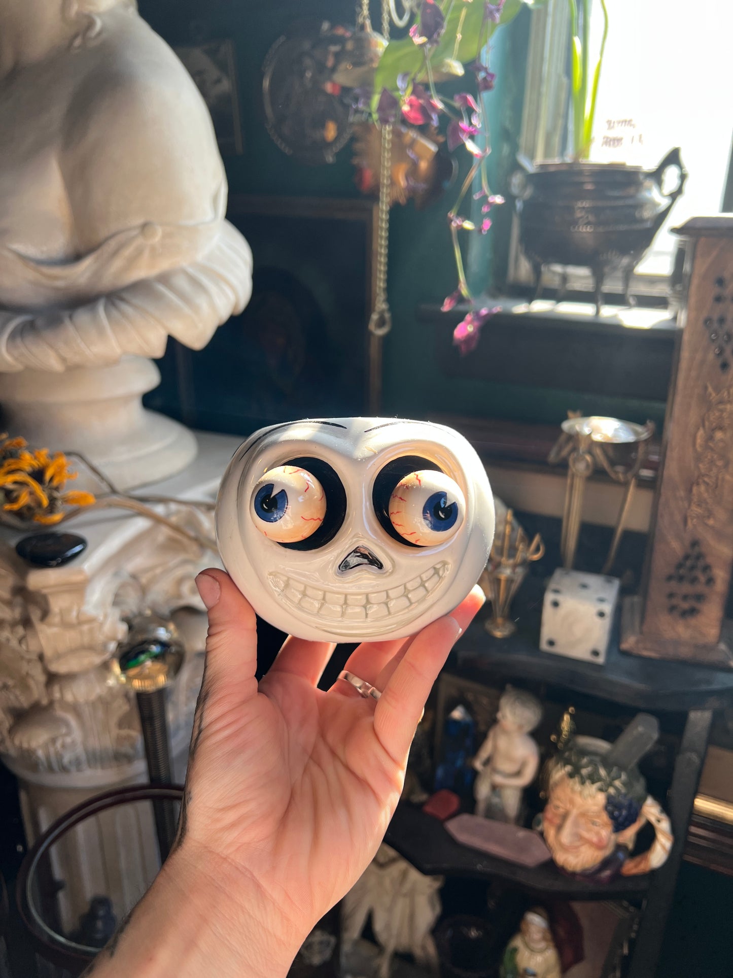 Bobble Eye Skull Bowl
