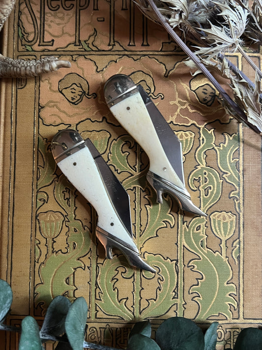 White Bone Lady Leg Pocket Knife