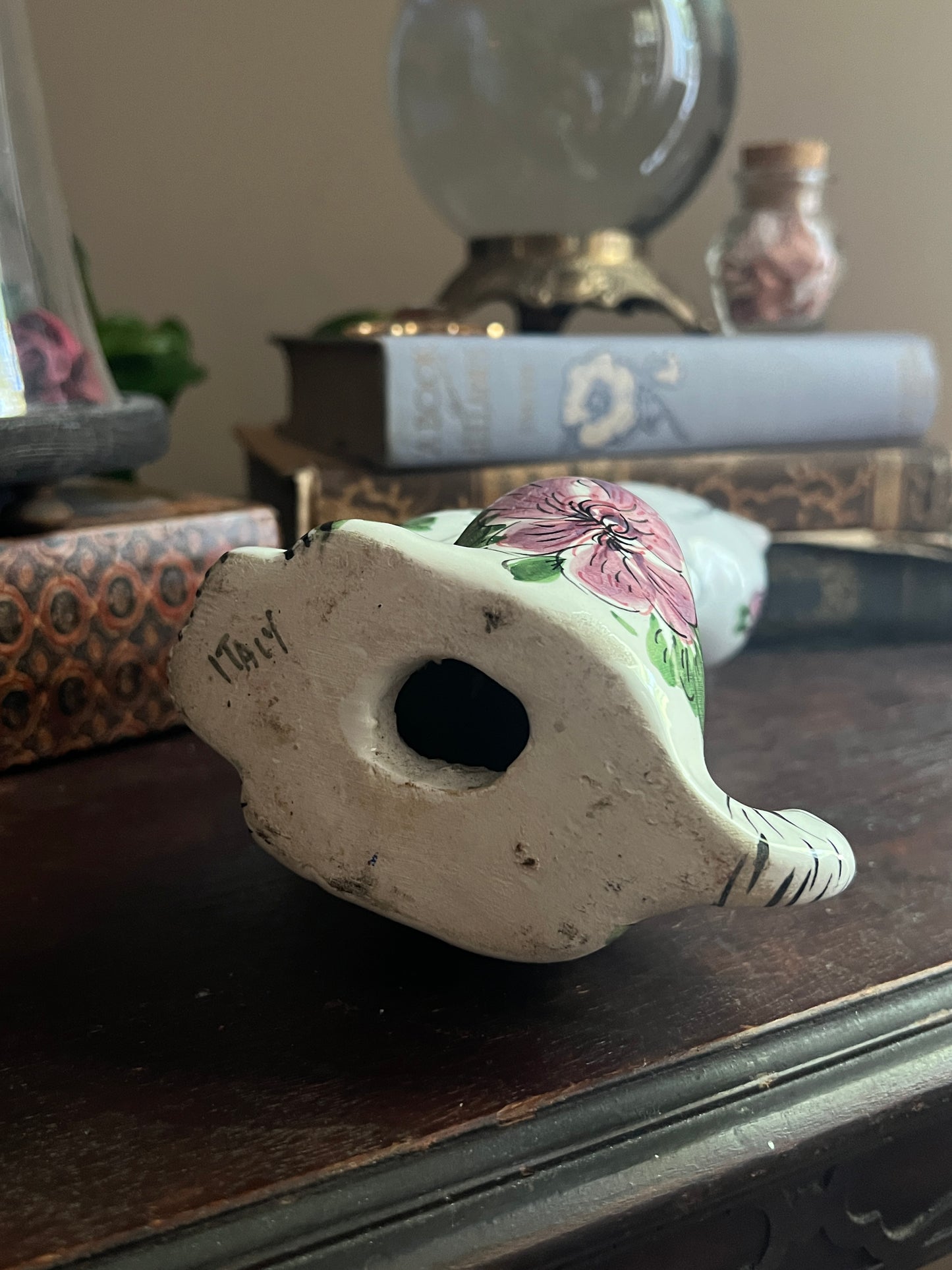 Italian Hand Painted Pottery Long Neck Cat Figurine