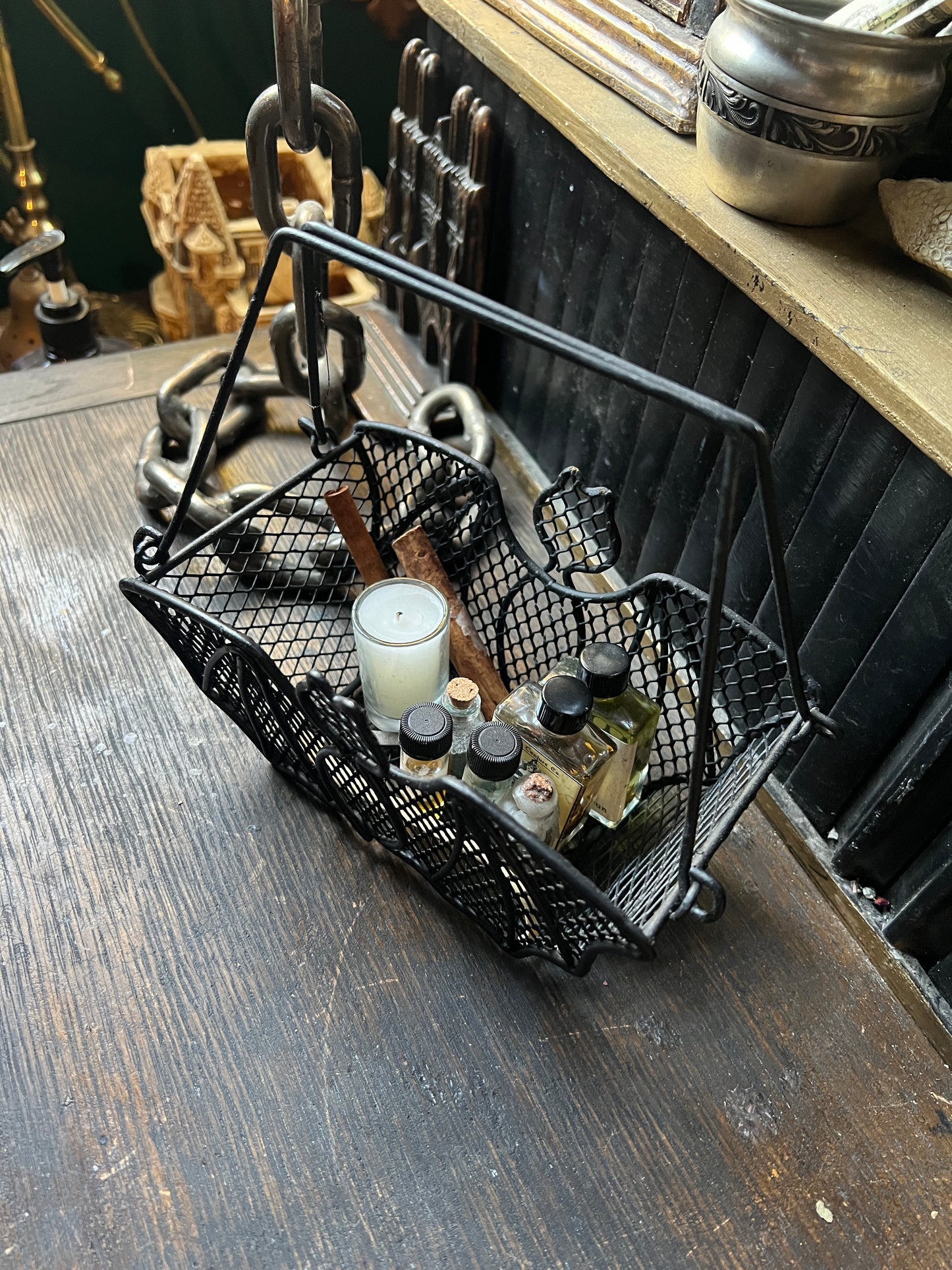 Wire Bat Basket