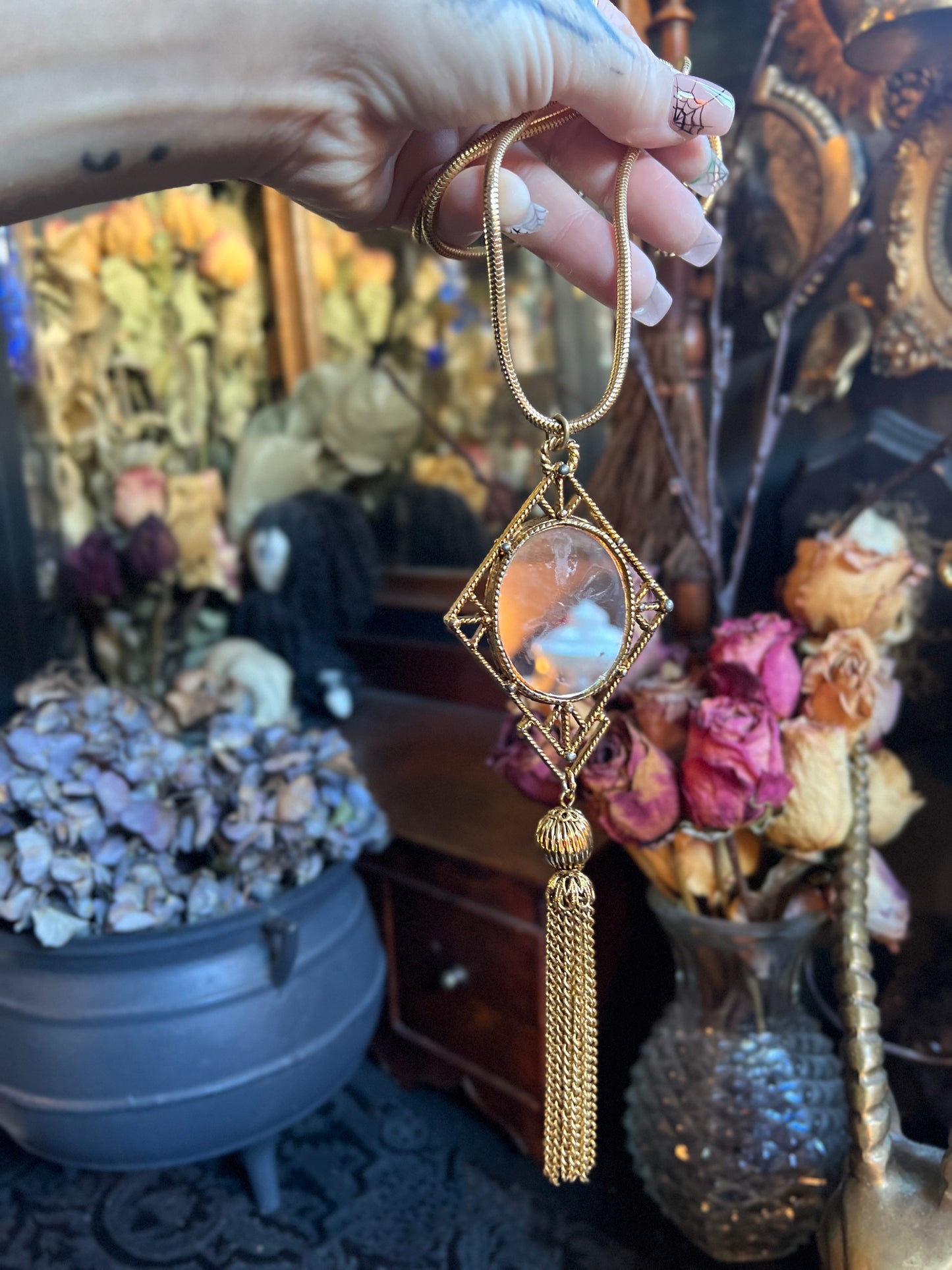 Vintage Tasseled Cameo Pendant w/Mirror Necklace